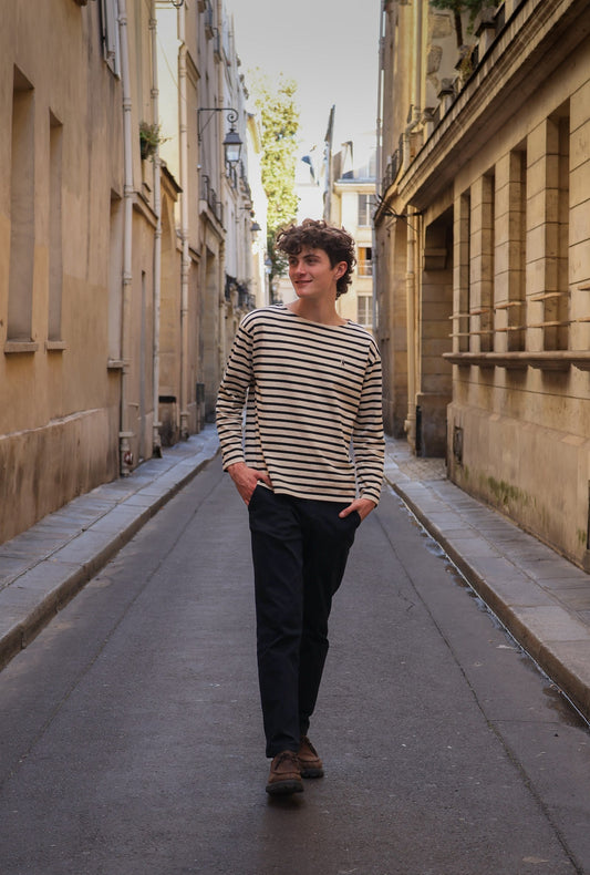 Marinière portée en extérieur, Gauvain Paris
