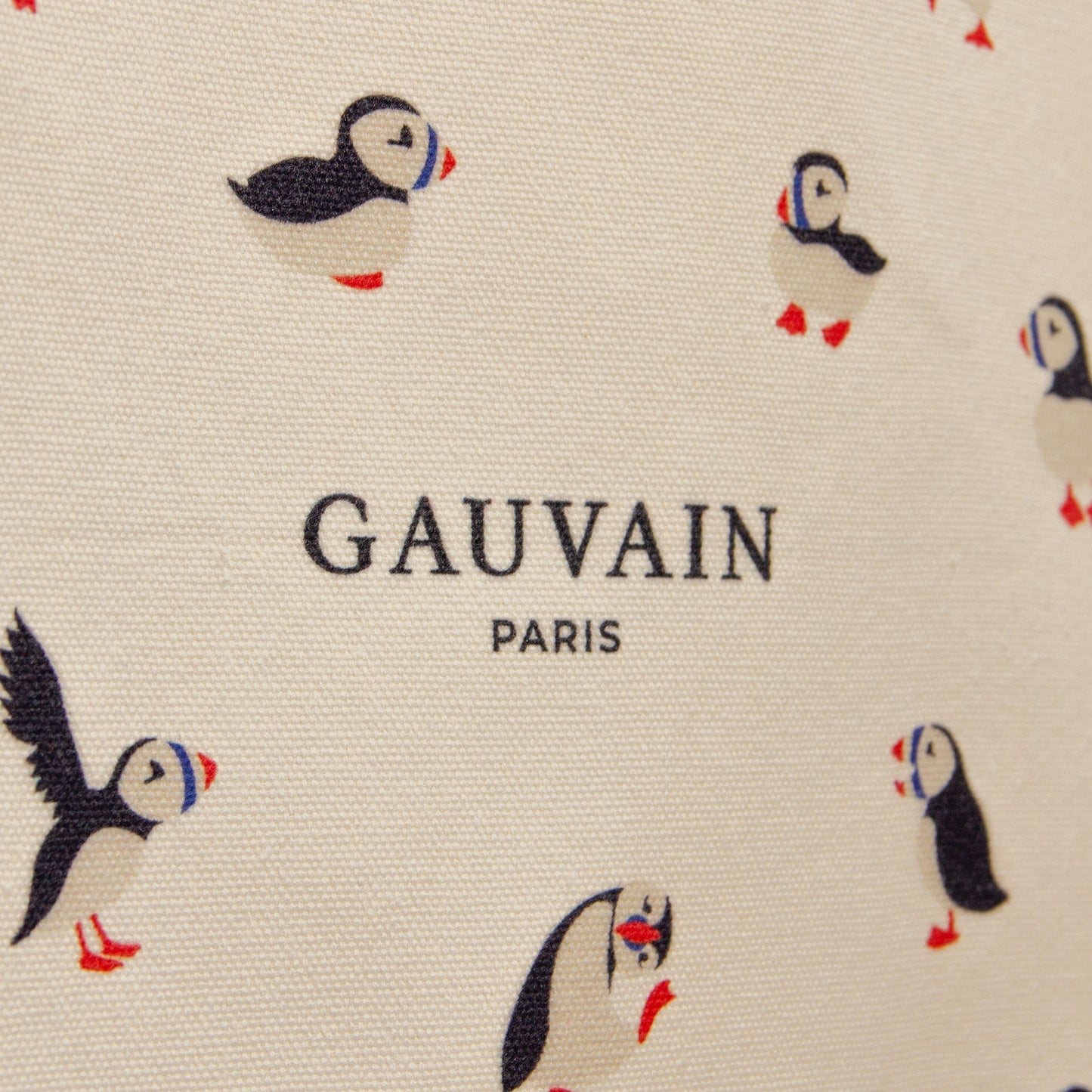 Gros plan sur la toile de coton 360 g/m² du tote bag Gauvain Paris